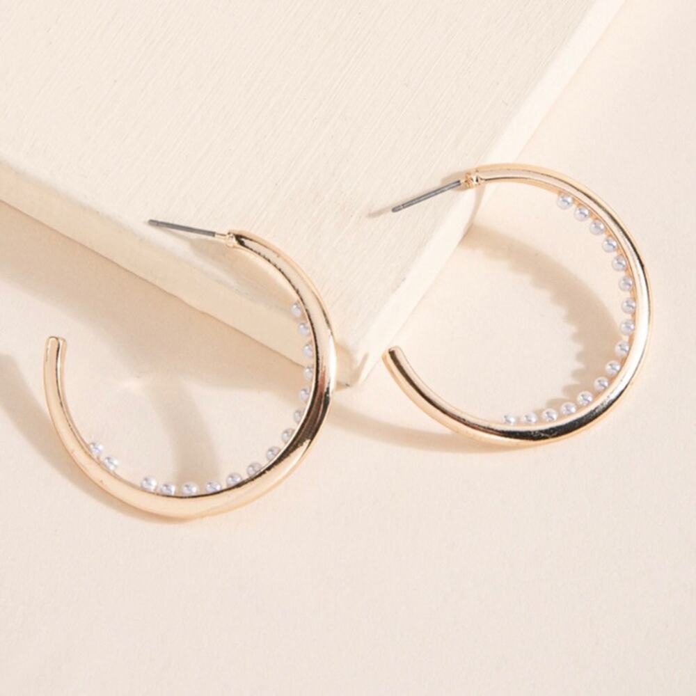 Francesca’s Ariadne Inside Pearl Lined Gold Hoop Earrings - Picture 3 of 4